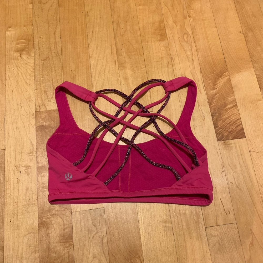 Lululemon free to be wild bra